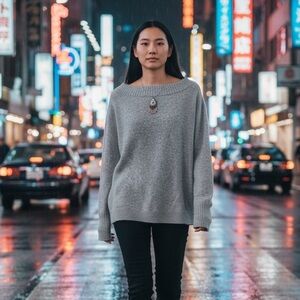 100% Cashmere Lord & Taylor Elegant Gray With Specs of Colour Sweater Luxury